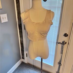 Bali Bra SZ LG. Nude, NWOT.